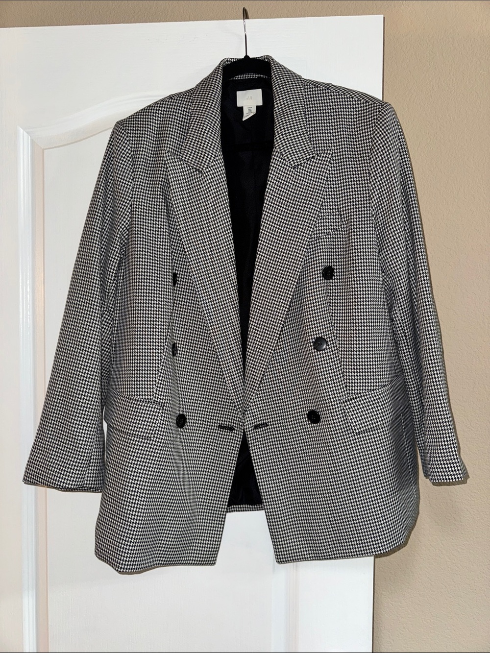 H&M Black and White Houndstooth Double-Breasted Blazer